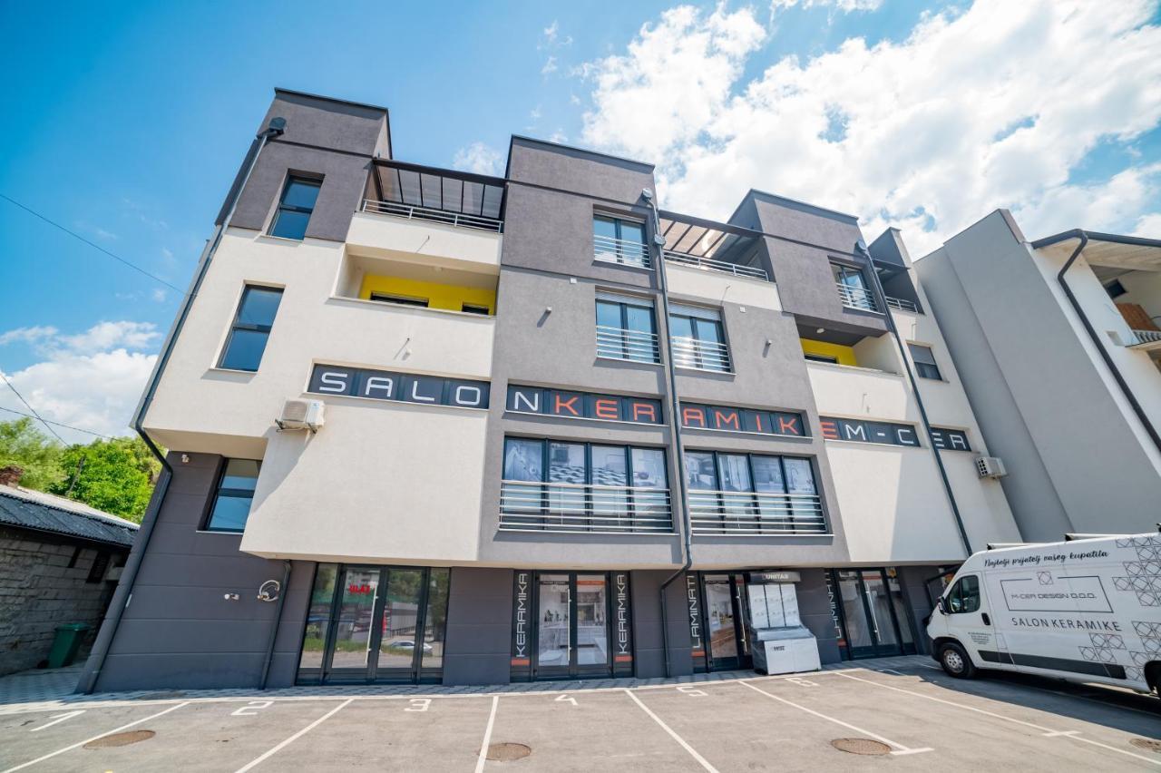 San-Mar Apartments توزلا المظهر الخارجي الصورة