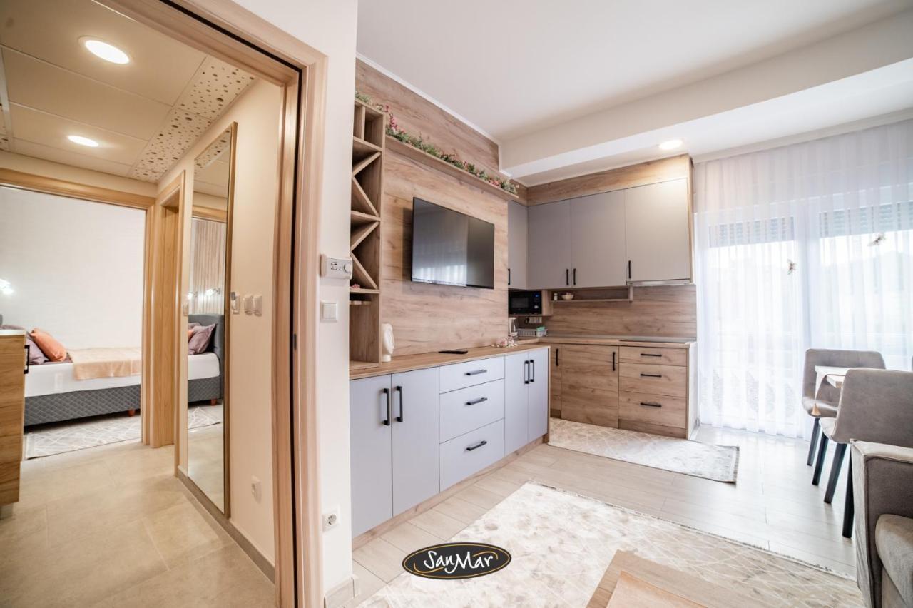 San-Mar Apartments توزلا المظهر الخارجي الصورة