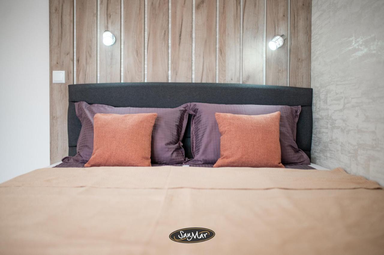 San-Mar Apartments توزلا المظهر الخارجي الصورة