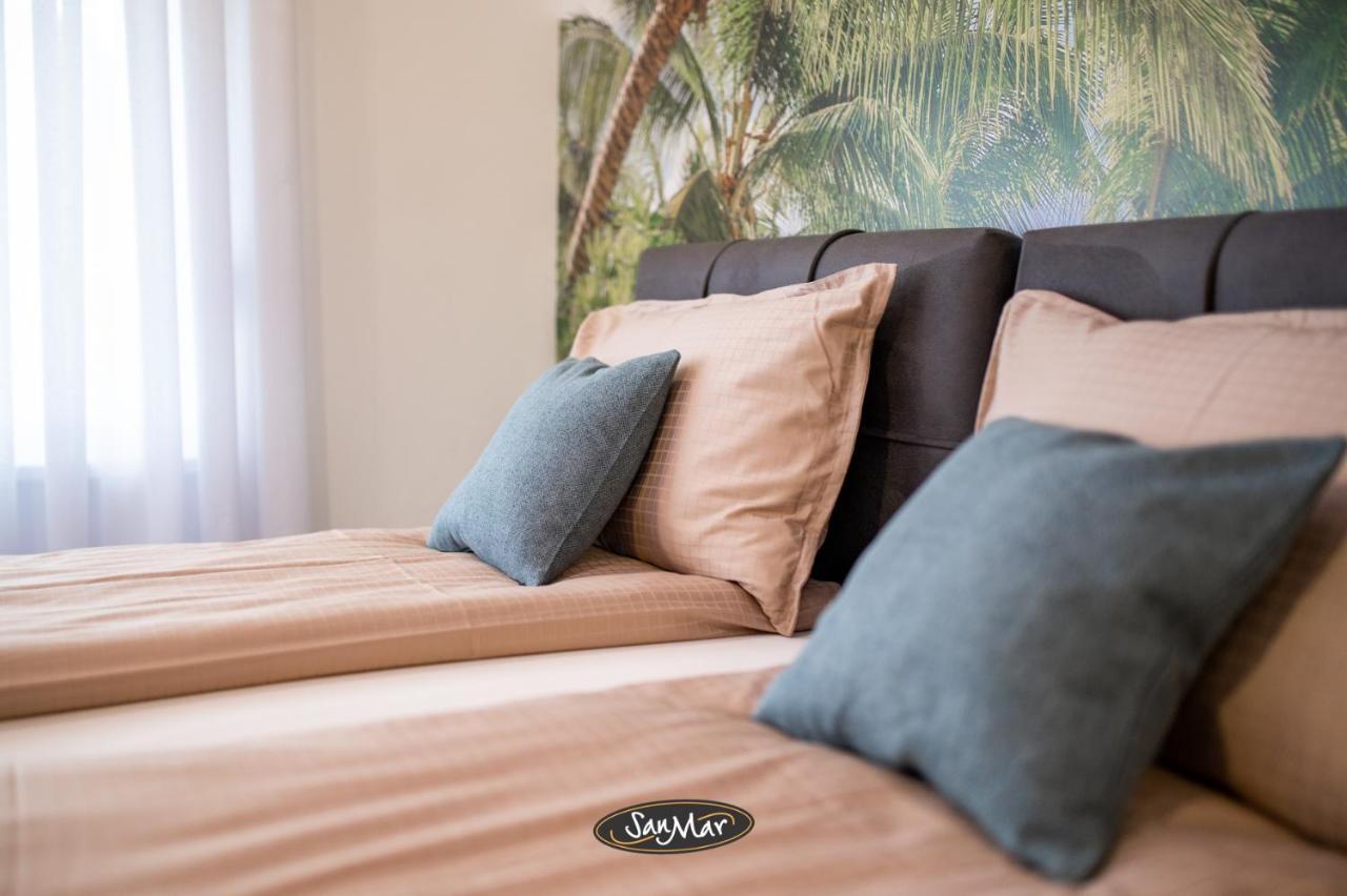 San-Mar Apartments توزلا المظهر الخارجي الصورة